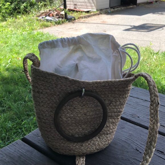 Straw bucket bag - Picture 5 of 5